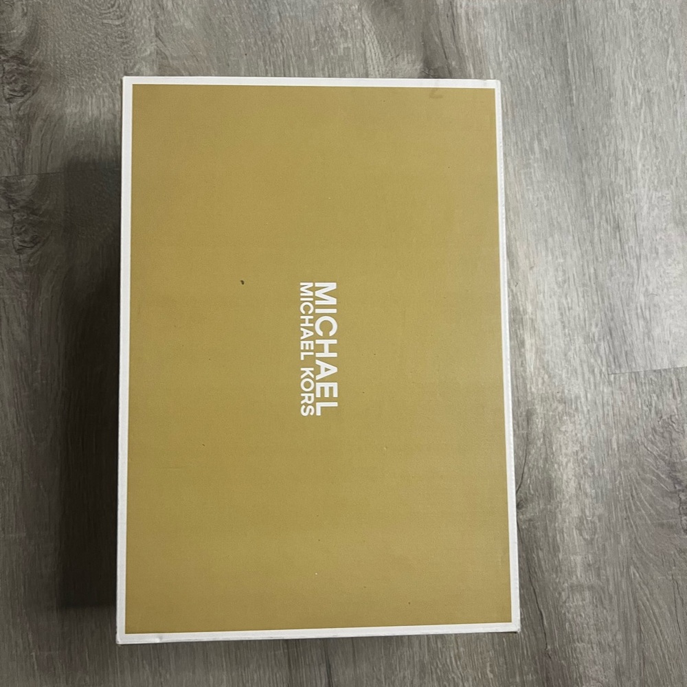 Michael Kors Gold-Tone Box